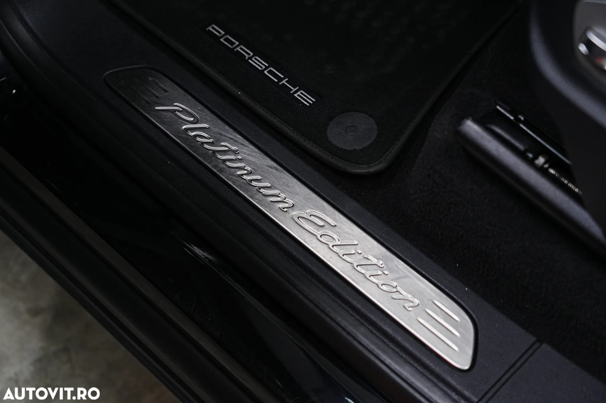 Porsche Cayenne Diesel Platinum Edition - 16
