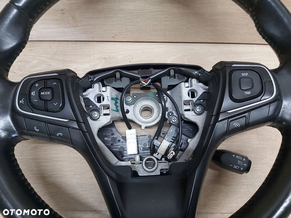 Toyota Avensis T27 Lift T29 14-18r kierownica skóra tempomat multifunkcja - 5