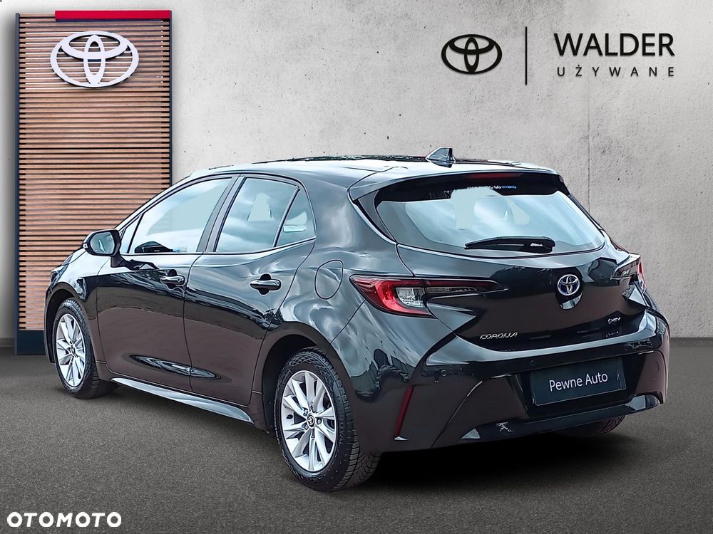 Toyota Corolla - 4
