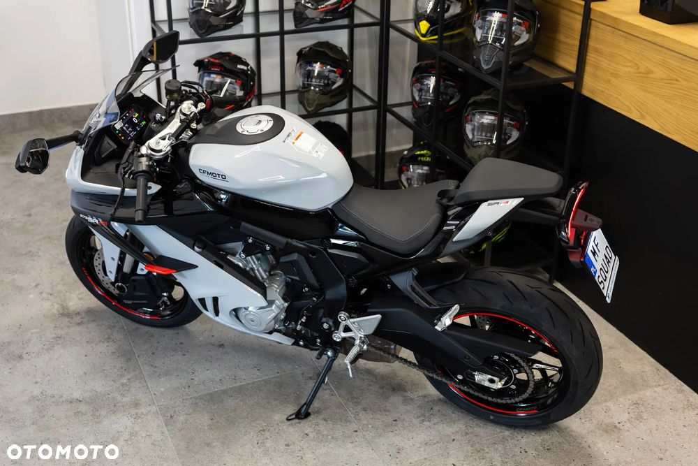 CFMoto 675SR - 11
