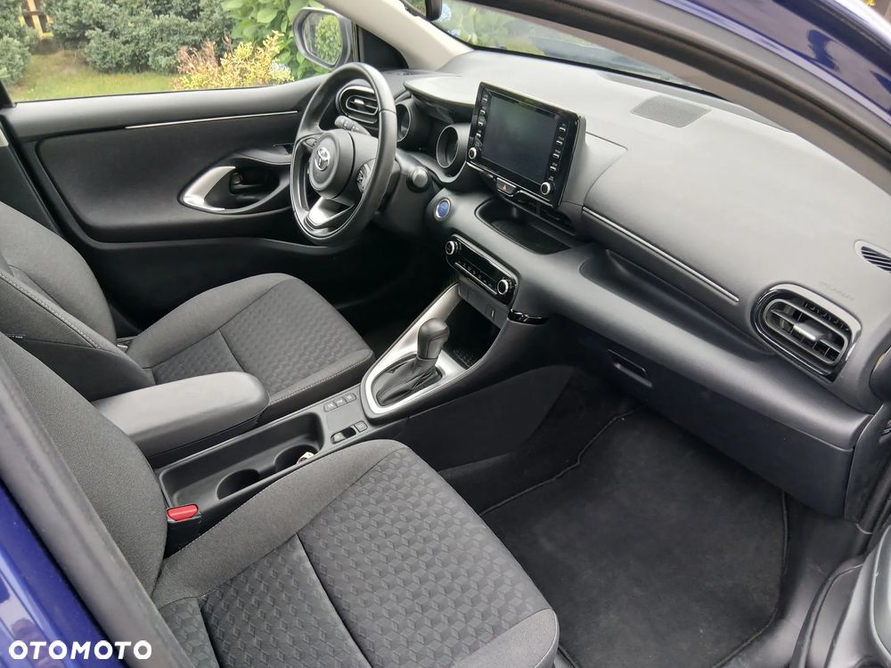 Toyota Yaris - 8