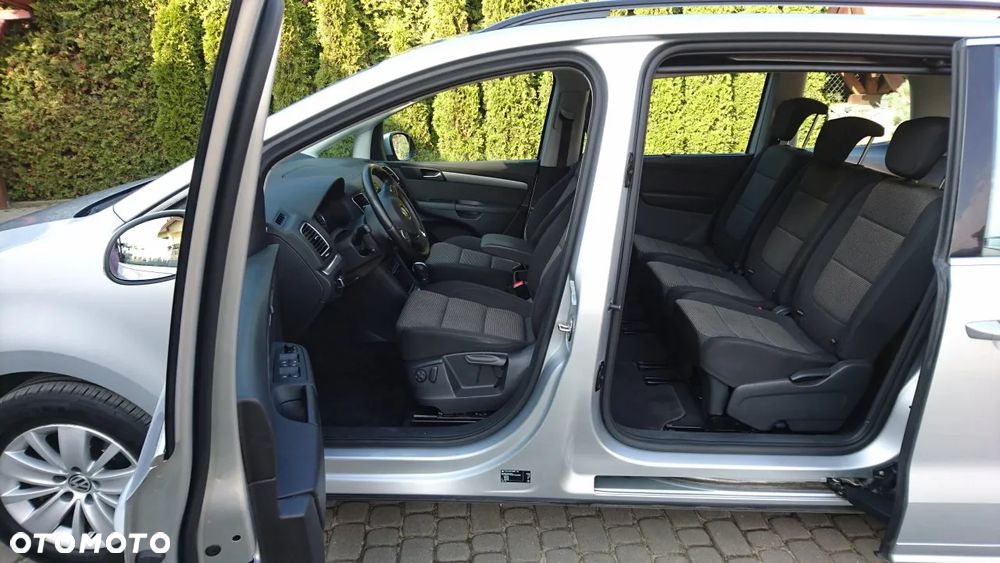 Volkswagen Sharan 2.0 TDI Comfortline DSG - 6
