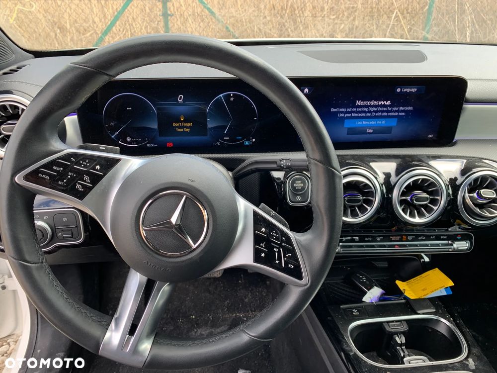 Mercedes-Benz CLA 250 4Matic 7G-DCT - 16