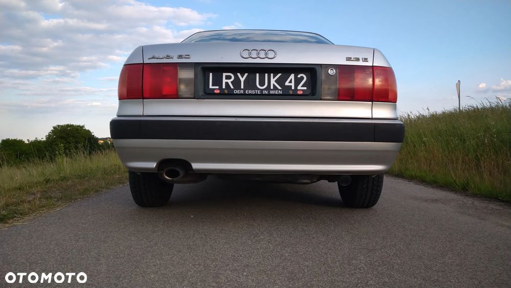 Audi 80 2.3 E - 10