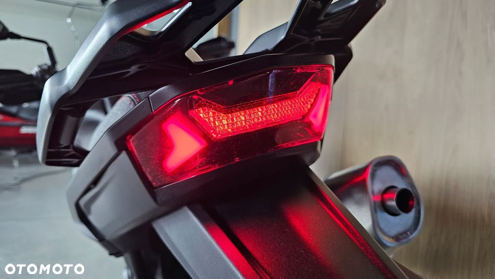 QJMOTOR SRT 125DX - 11
