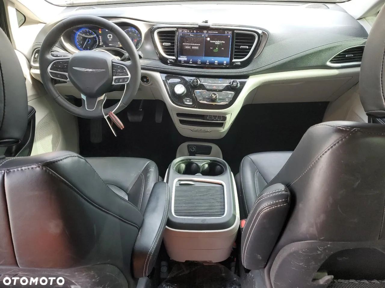 Chrysler Pacifica - 1