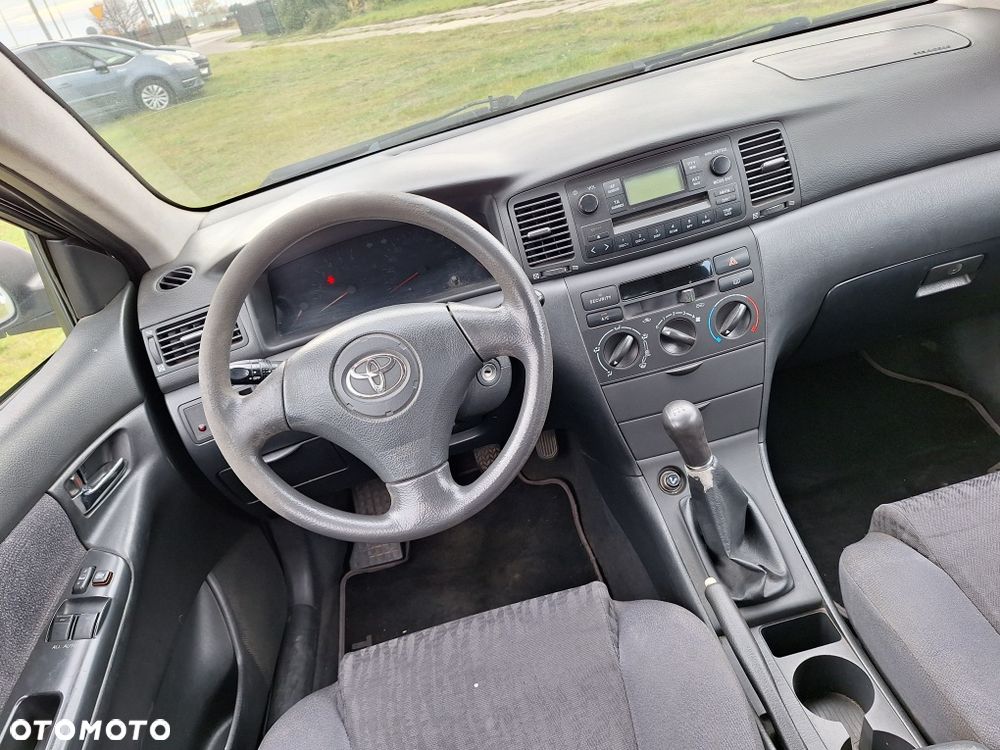 Toyota Corolla - 5