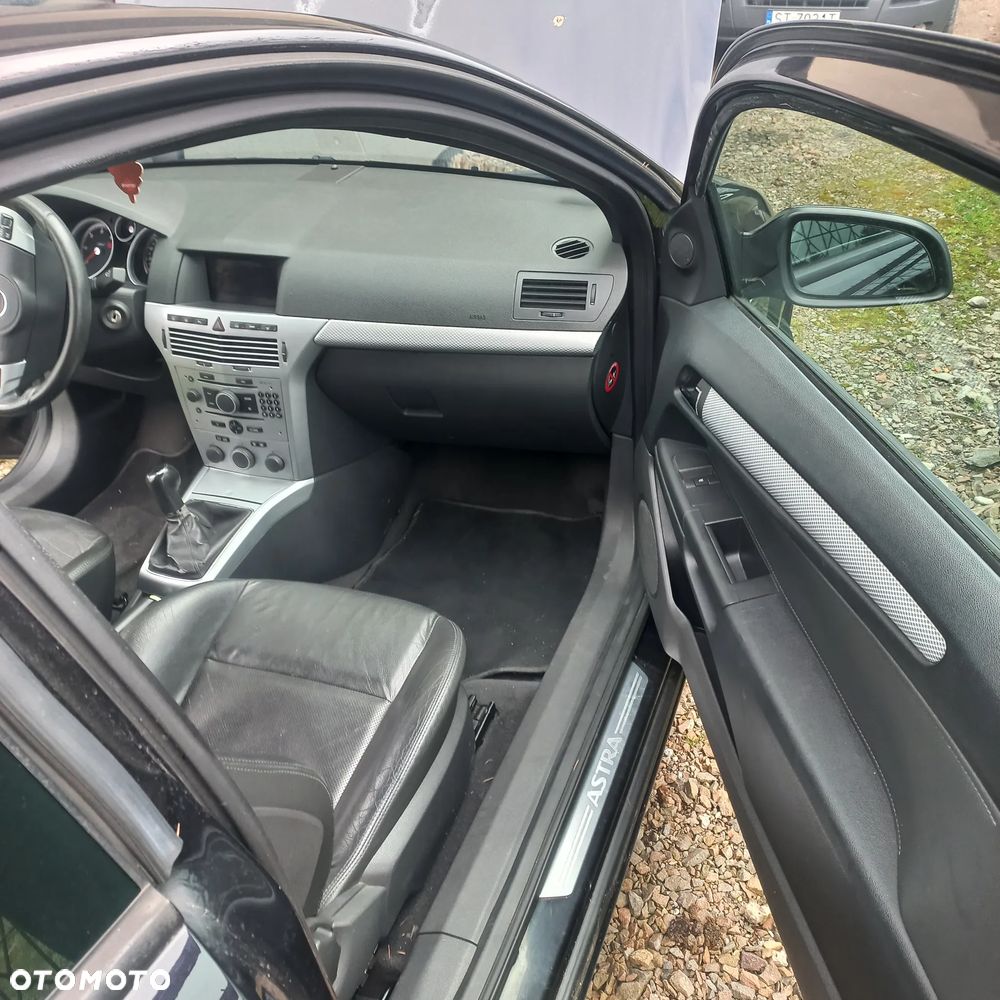 Opel Astra 1.9 CDTI Sport - 11