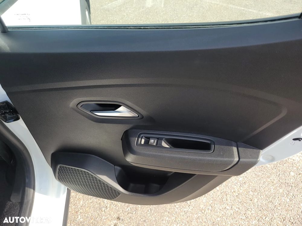 Dacia Sandero Stepway TCe 90 MT6 Comfort - 9