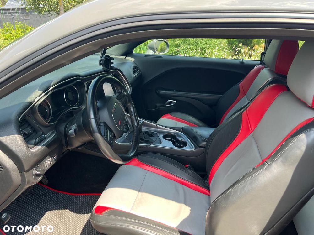 Dodge Challenger 3.6 SXT Plus - 4