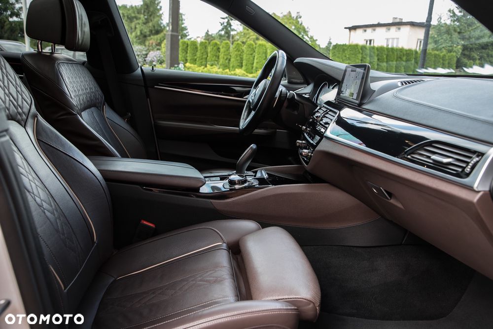 BMW 6GT 640i GPF xDrive M Sport sport - 23