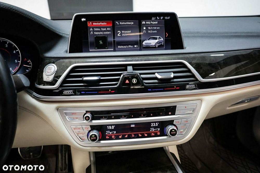 BMW Seria 7 - 23