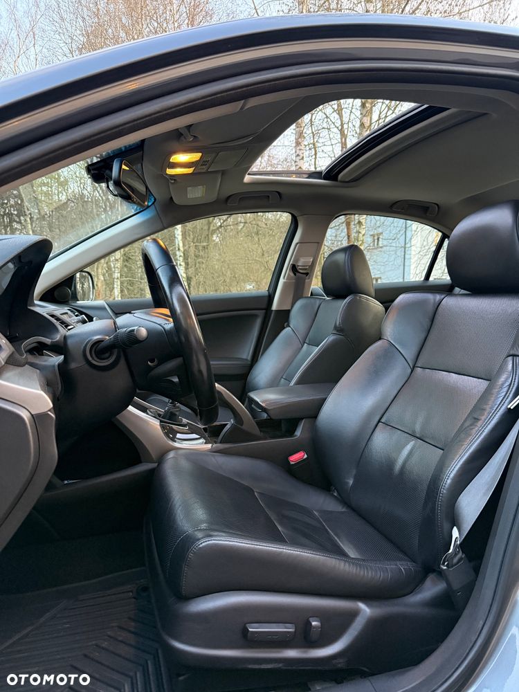 Honda Accord 2.0 Elegance Nav - 9