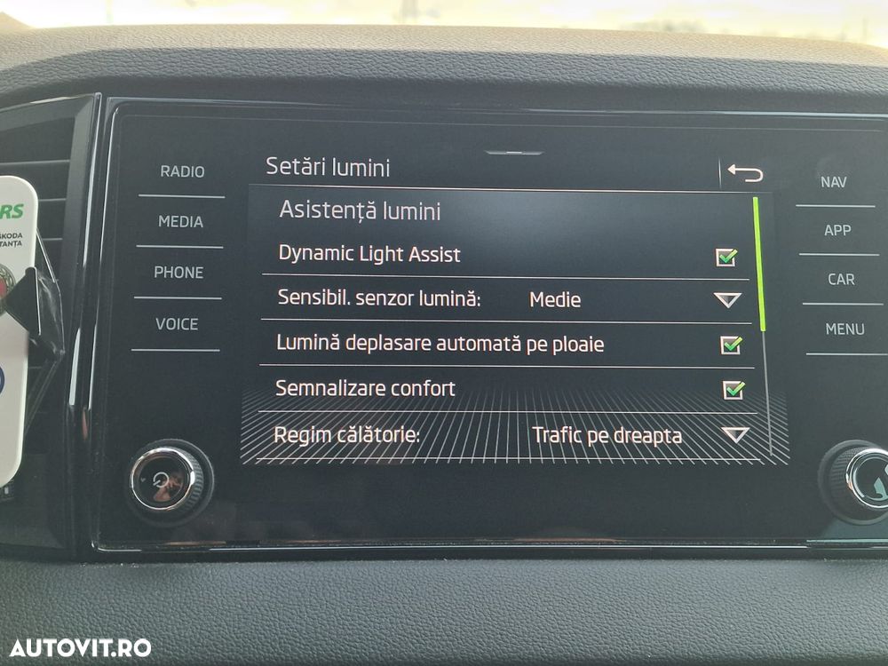 Skoda Karoq 2.0 TDI 4X4 DSG Sportline - 25