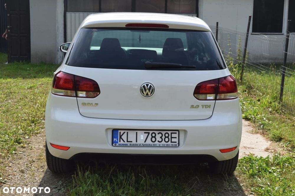 Volkswagen Golf 2.0 TDI Highline - 8