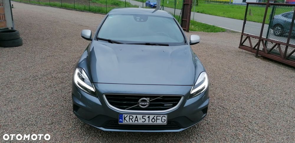 Volvo V40 T3 Drive-E R-Design Momentum - 3