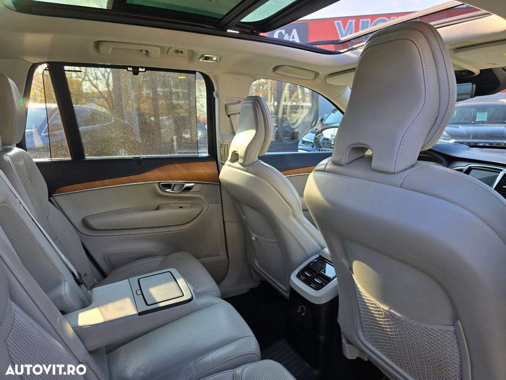 Volvo XC 90 - 34