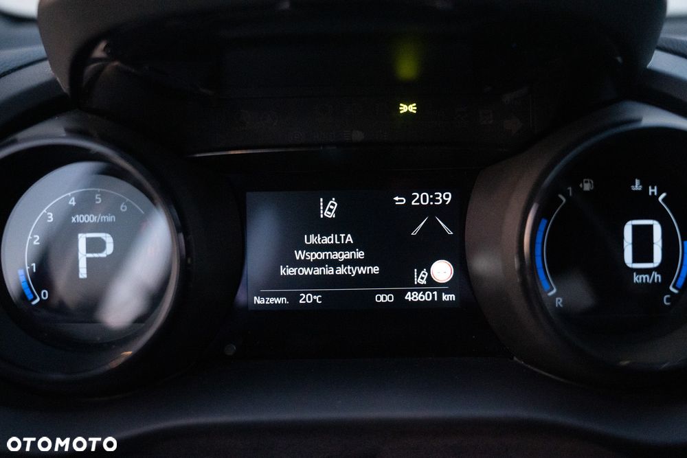 Toyota Yaris 1.5 Premiere Edition CVT - 38