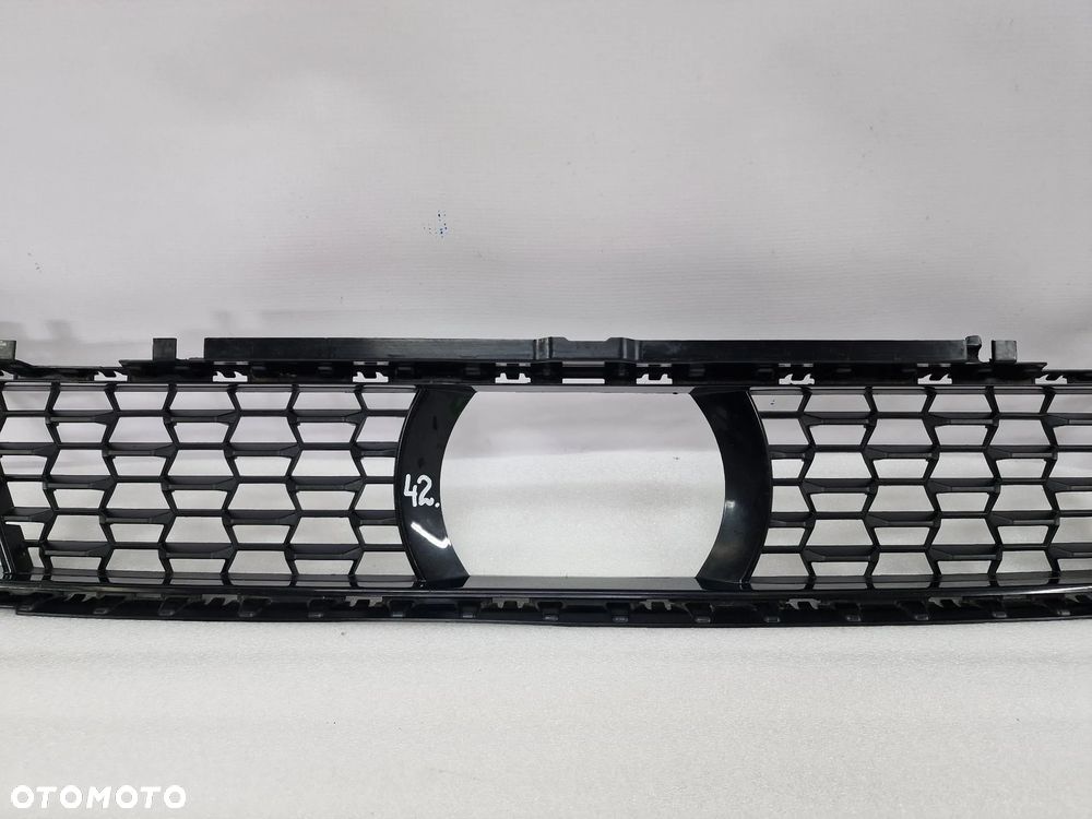 BMW G30 / G31 LIFT M-PAKIET 20- KRATKA ŚRODKOWA ZDERZAKA PRZEDNIEGO PRZÓD , NR 51118098664 , NR AUKCJI KR42 - 5