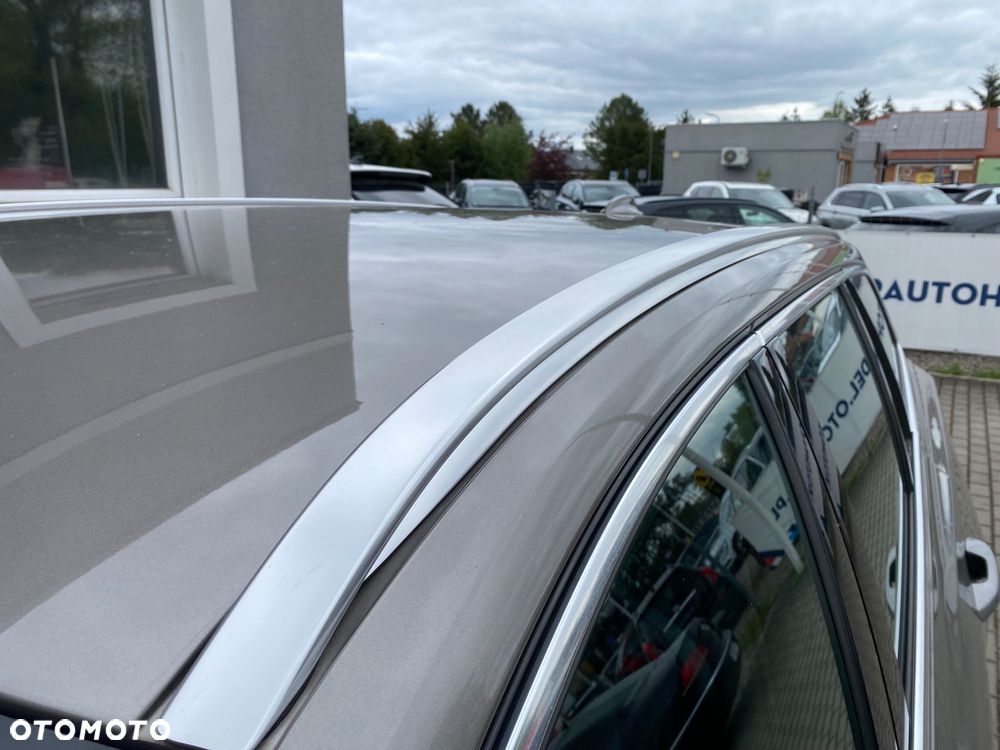 Volvo V60 D4 Geartronic Summum - 35