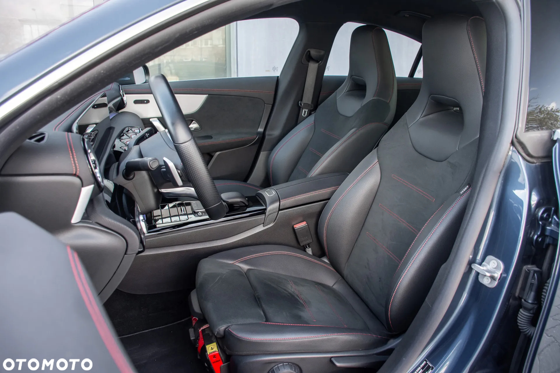 Mercedes-Benz CLA 180 AMG Line 7G-DCT - 7