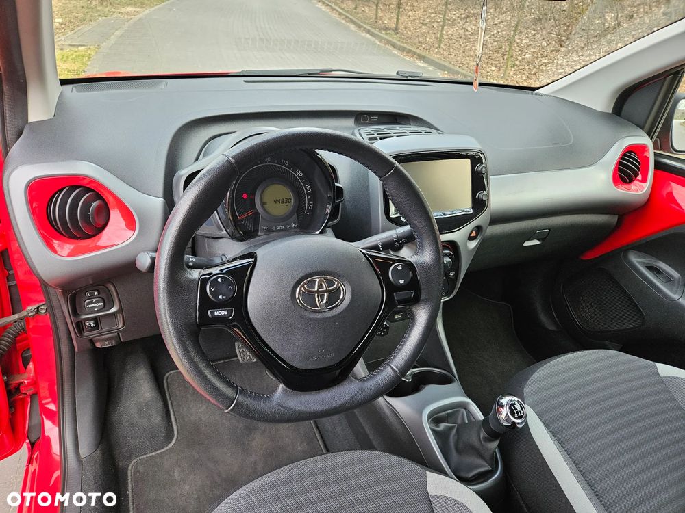 Toyota Aygo 1.0 VVT-i Color Edition - 19