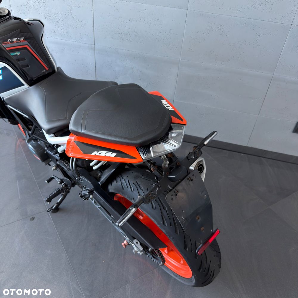 KTM Duke 125 - 14