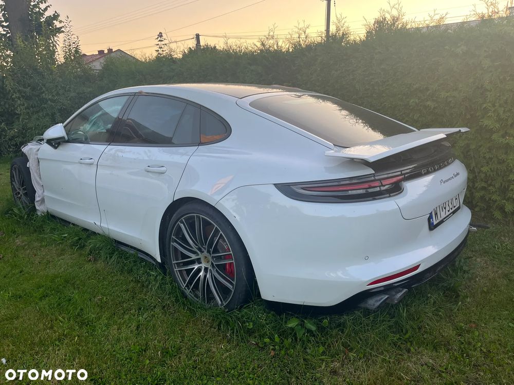 Porsche Panamera Turbo - 9