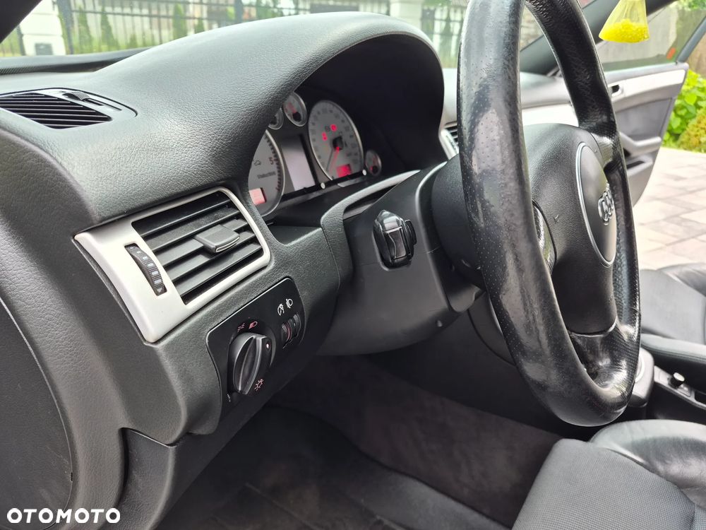Audi A6 Limousine 1.9 TDI - 30
