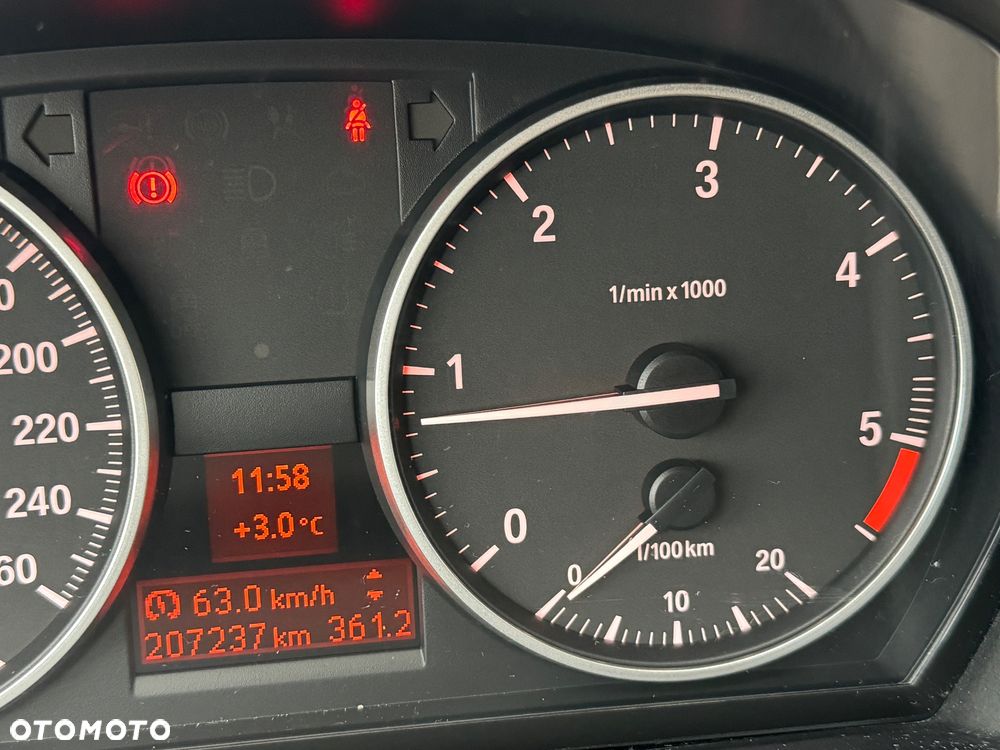 BMW Seria 3 316d Edition M Sport Shadow - 37