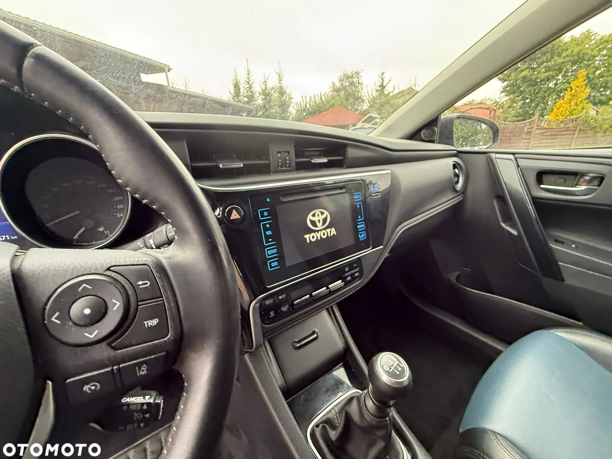 Toyota Auris 1.6 D-4D Design Edition - 17