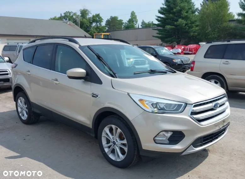 Ford Escape 1.5 EcoBoost AWD SE - 9