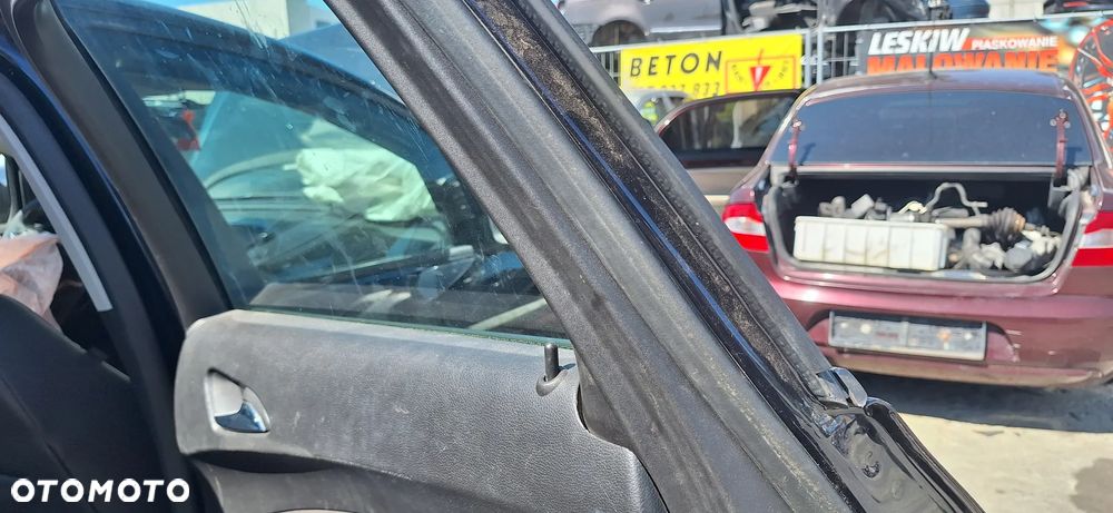 Opel Astra J Sedan Drzwi Tył Tylne Prawe Kod Lakieru Z22X - 21