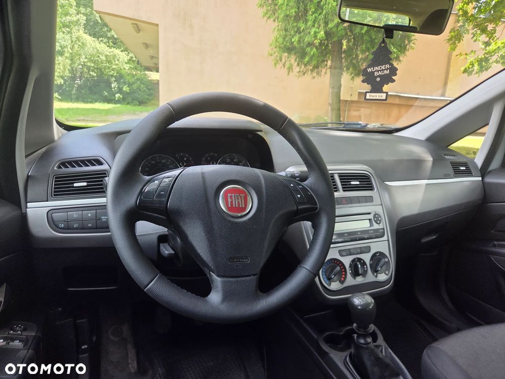 Fiat Punto Evo 1.4 8V Estiva Blue&Me - 5