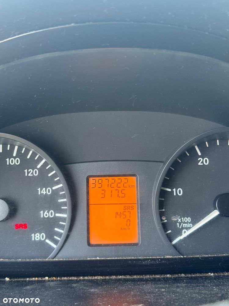 Mercedes-Benz Sprinter - 9