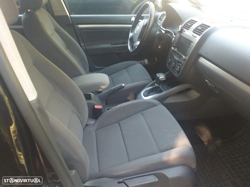 VW Golf 1.9 TDi Confortline DSG - 5