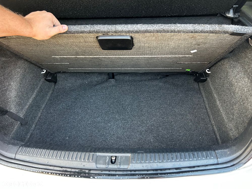 Volkswagen Polo 1.6 TDI Comfortline - 31