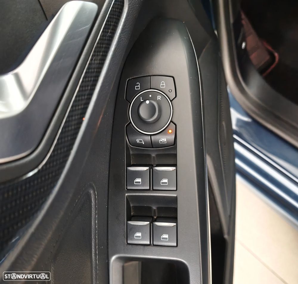 Ford Focus 1.0 EcoBoost MHEV ST-Line Aut. - 17