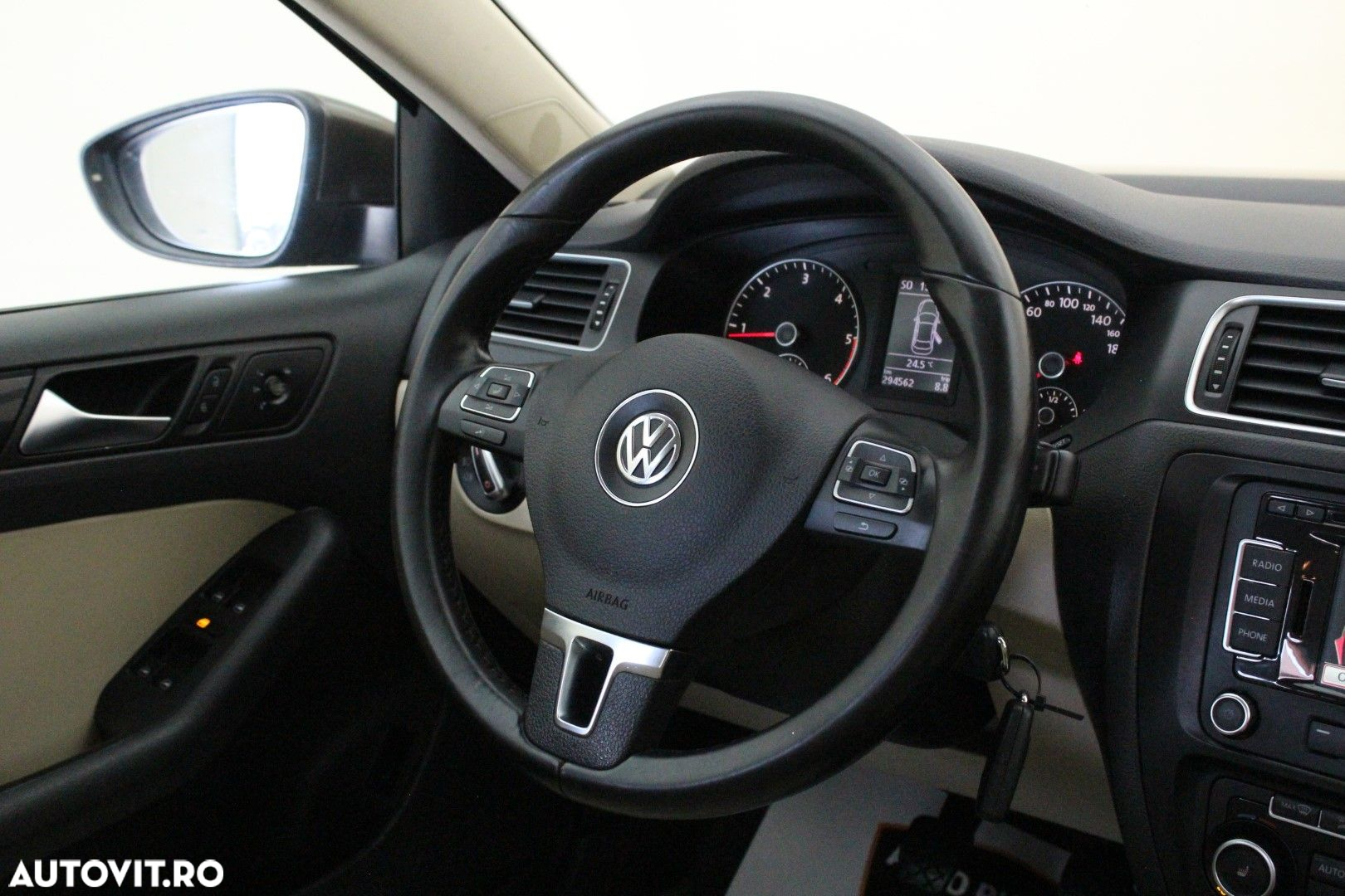 Volkswagen Jetta - 16