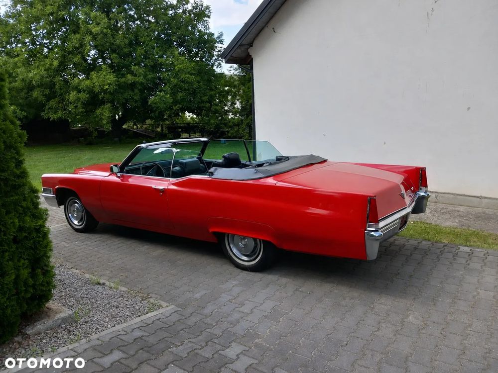 Cadillac Deville - 12