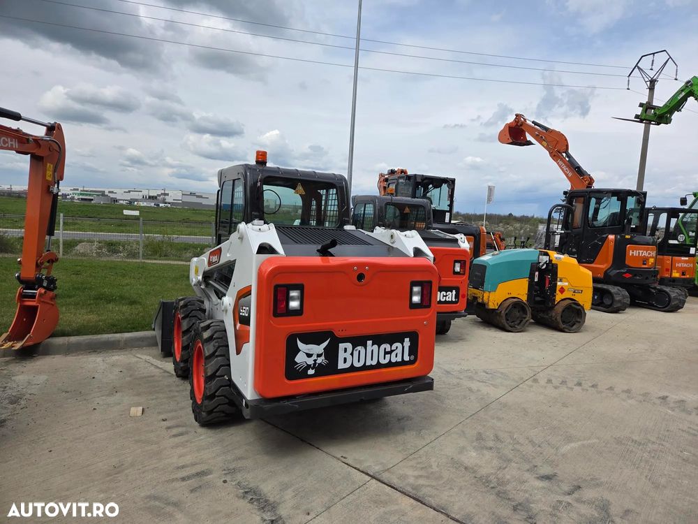 Bobcat S510, NOU 2025, ridica 810kg la 2,7t, ANVELOPE PLINE, Aer conditionat, usa cabina, motor Kubota 50CP, sist hidraulic suplimentar, cupa 1mc, furci, posibilitate leasing 5 ani-PROMOTIE 41.900 EUR+Tva - 35