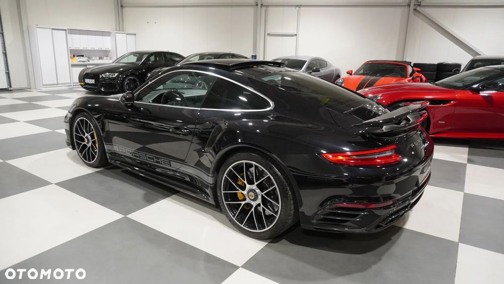 Porsche 911 Turbo S - 3