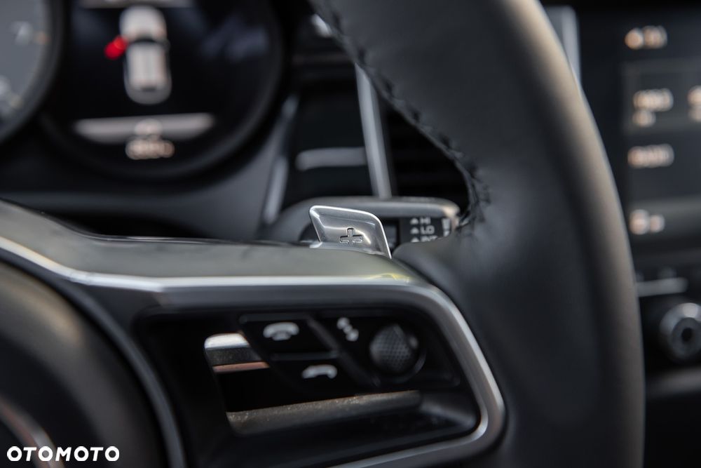 Porsche Macan S - 22