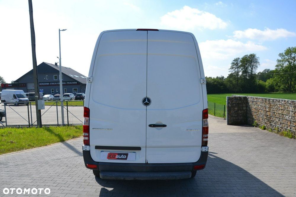 Mercedes-Benz Sprinter - 6
