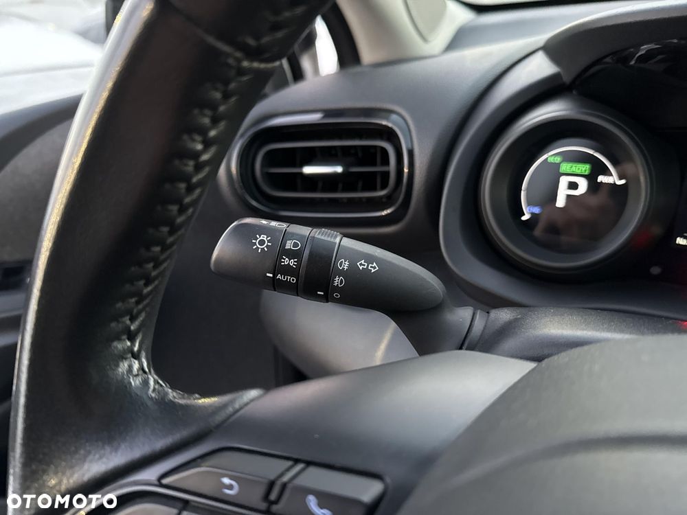 Toyota Yaris Hybrid 1.5 Comfort - 19