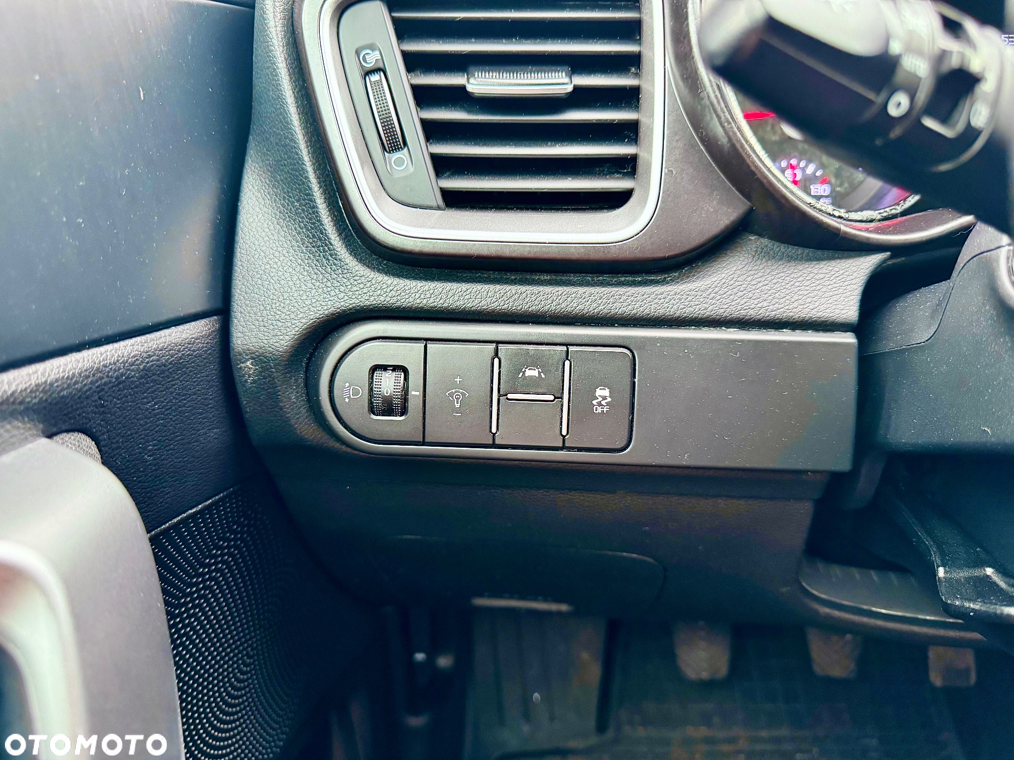 Kia Ceed - 22