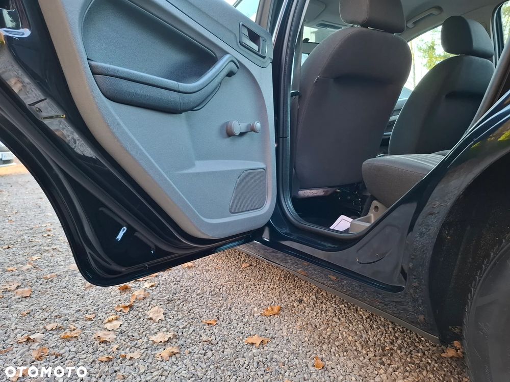 Ford Focus 1.6 Ambiente - 16