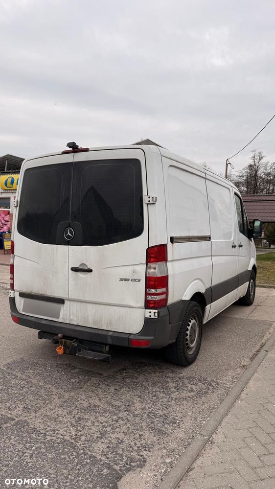 Mercedes-Benz Sprinter - 4