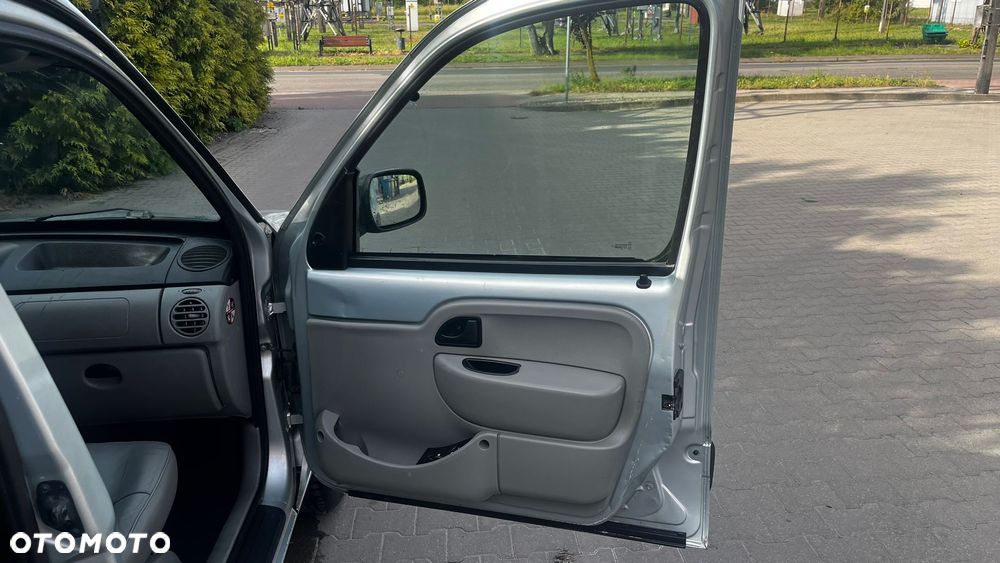 Renault Kangoo 1.2 16V Campus - 20