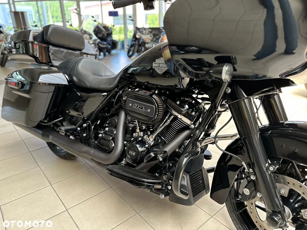 Harley-Davidson Touring Road Glide - 12